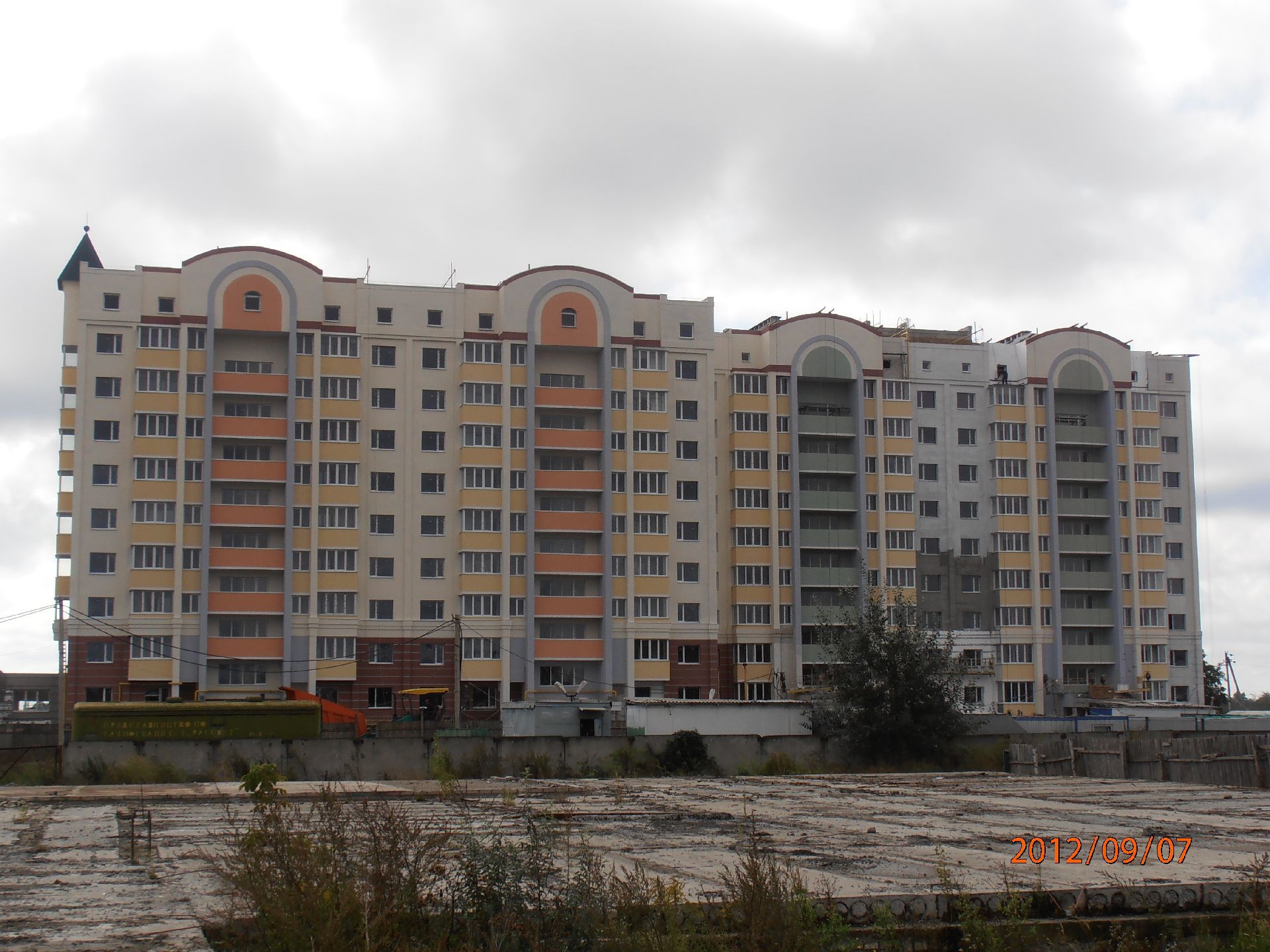 Житловий комплекс Юність, забудовник Чабаниміськбуд