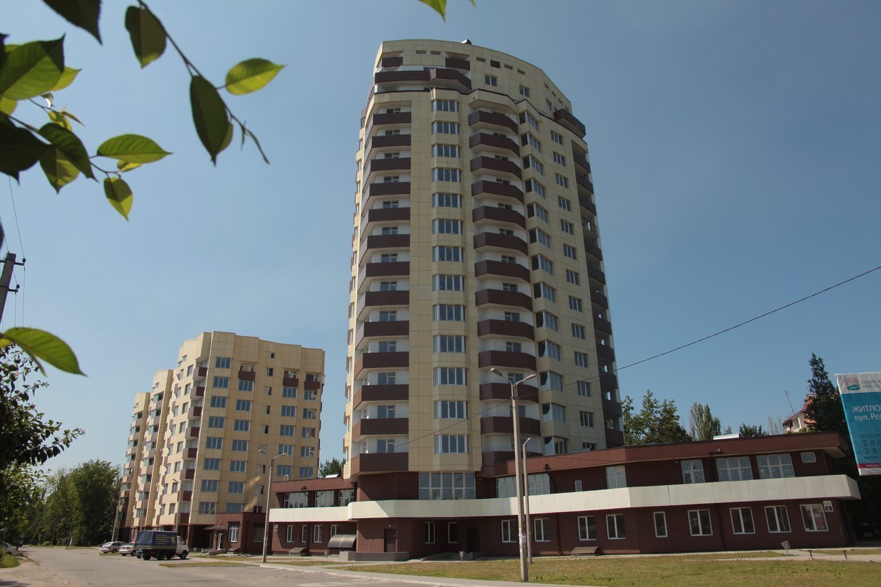 на вул. Бородинська, 1В