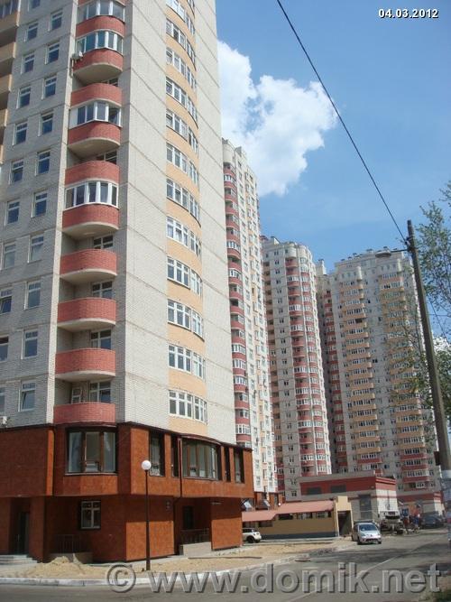 Житловий комплекс на вул. Петра Калнишевського (Михайла Майорова), 7 (5а)