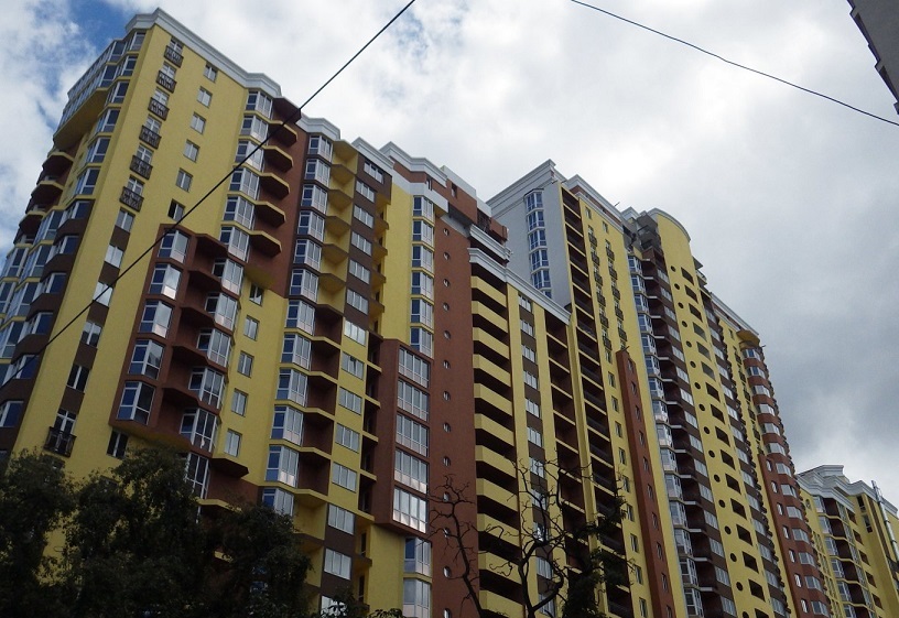 на ул. Коперника, 7