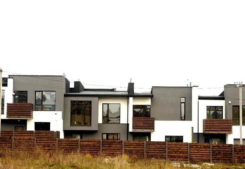 Котеджне містечко Поле чудес, забудовник Etalon House