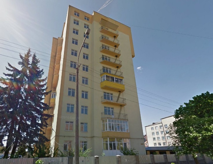 на вул. Струтинської (Гайдамацька), 2В