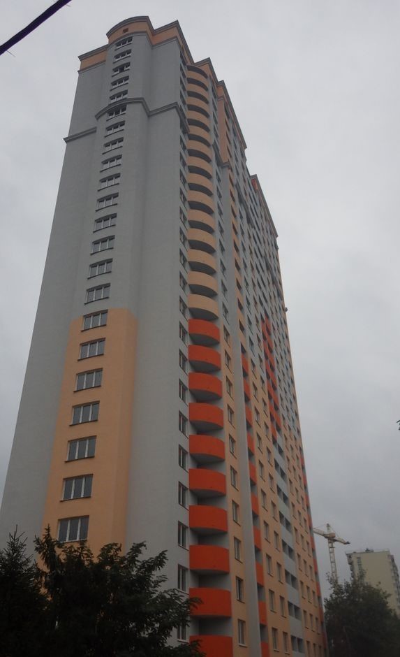 Житловий комплекс на вул. Миколи Лебедєва, 14