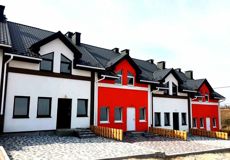 Таунхаус Grass House, с. Гореничі