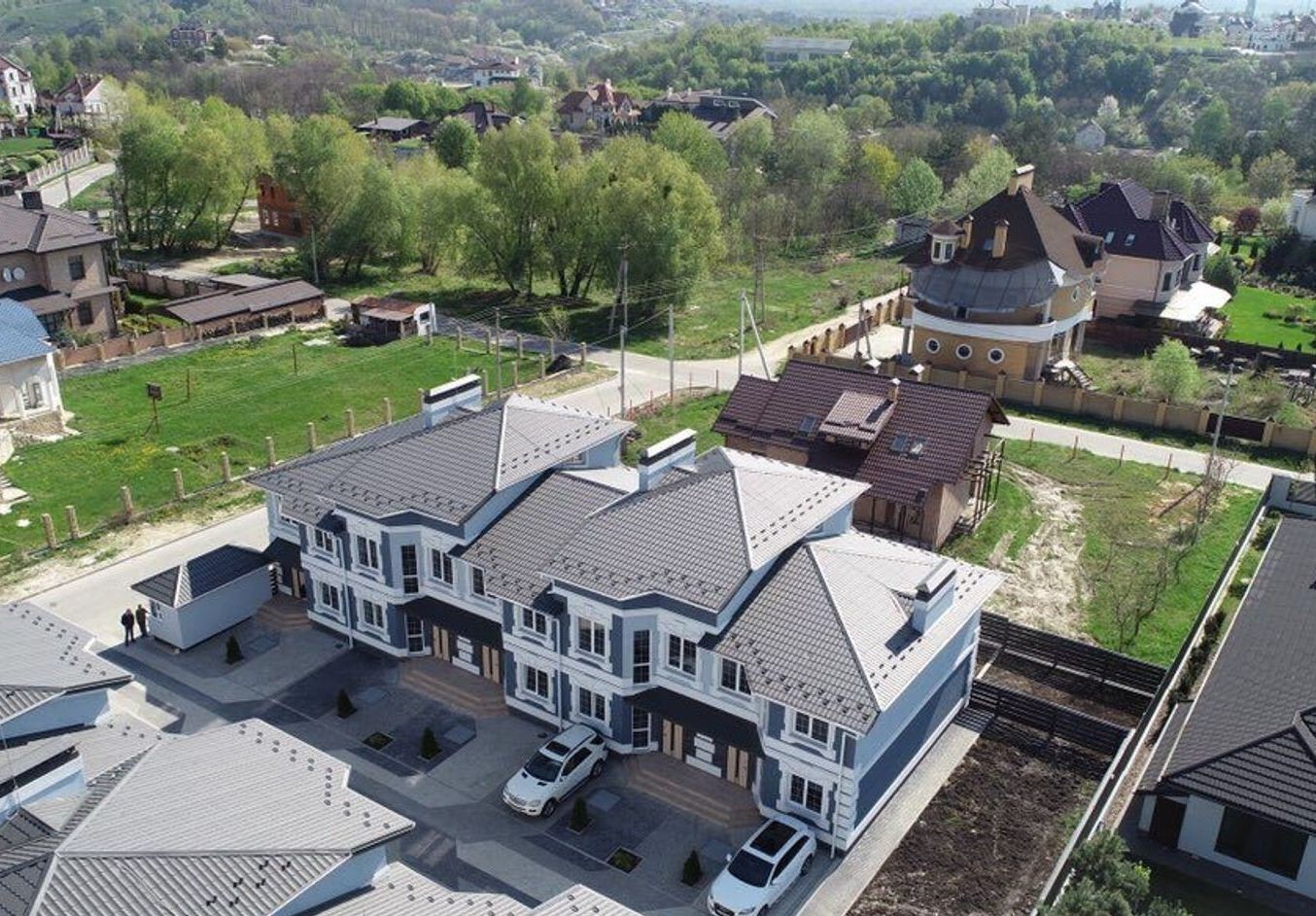 КМ Чарівні Стежки, с. Лісники