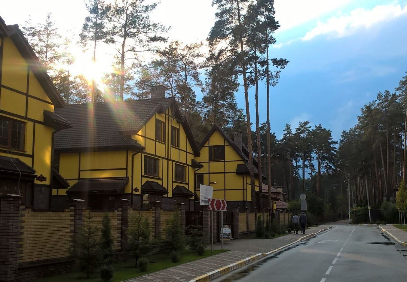 КМ Кентербері, м. Буча, ул. Пушкинская, 3Г