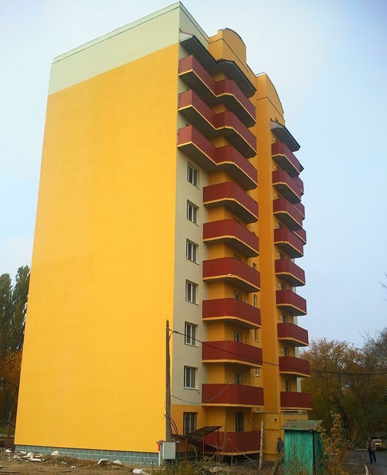 на вул. Іванова, 4Б