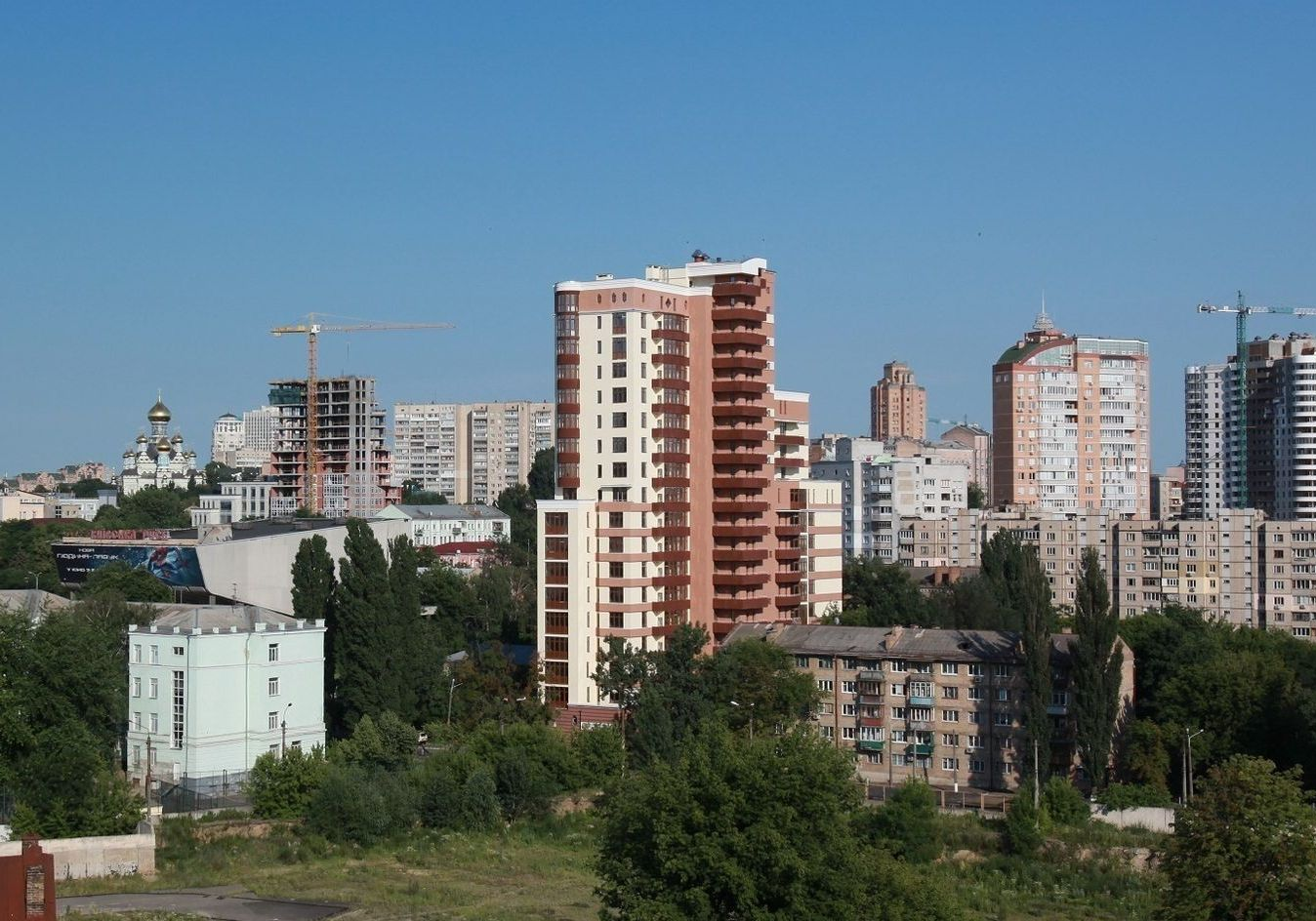 на ул. Коперника, 11