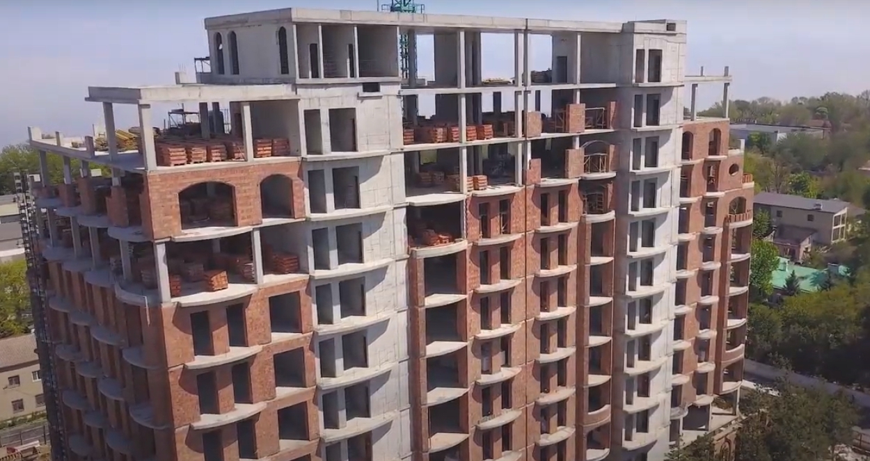 Ход строительства КД Biarritz, апр, 2020 год