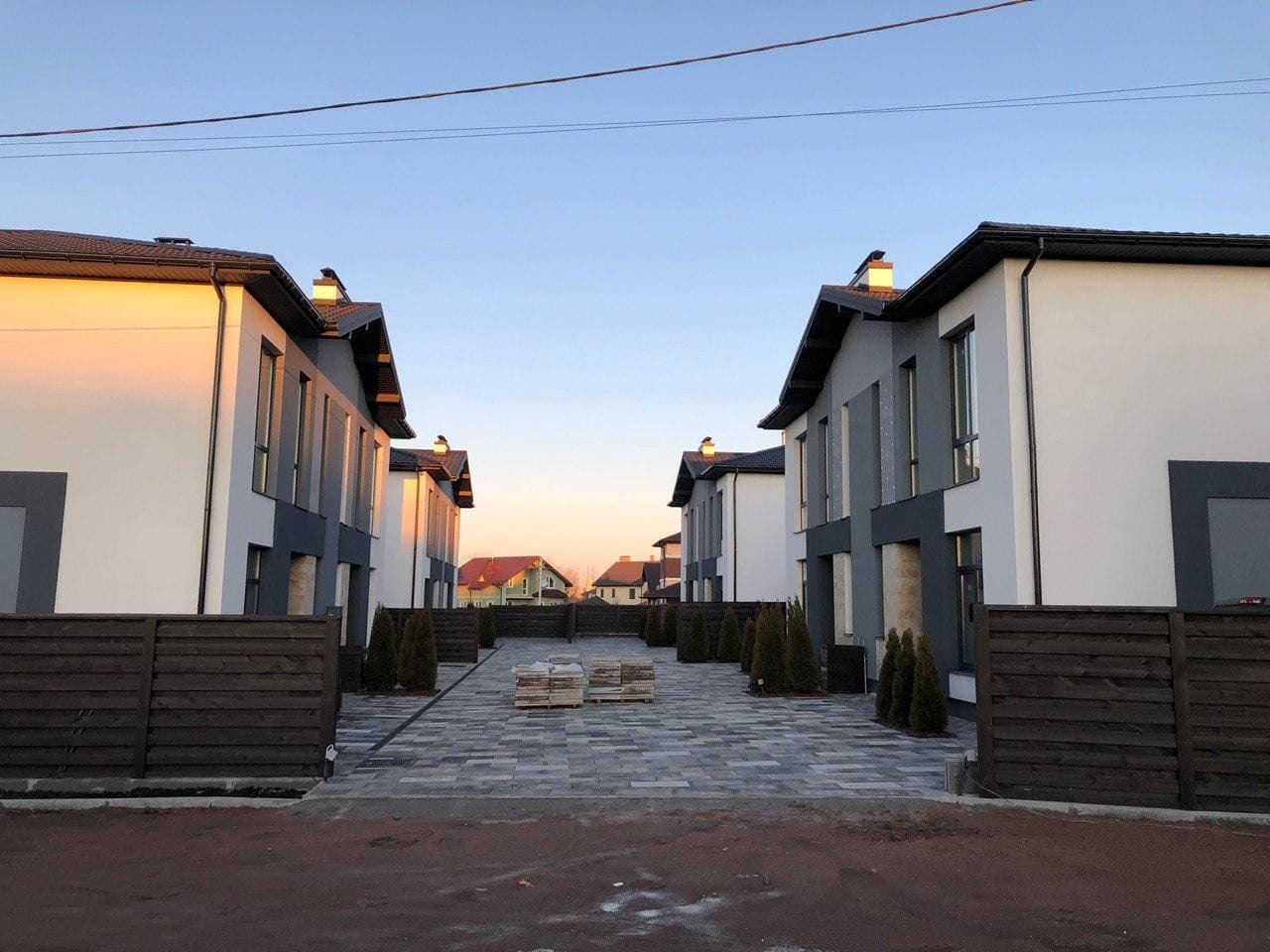 Котеджне містечко Sandstone Estate