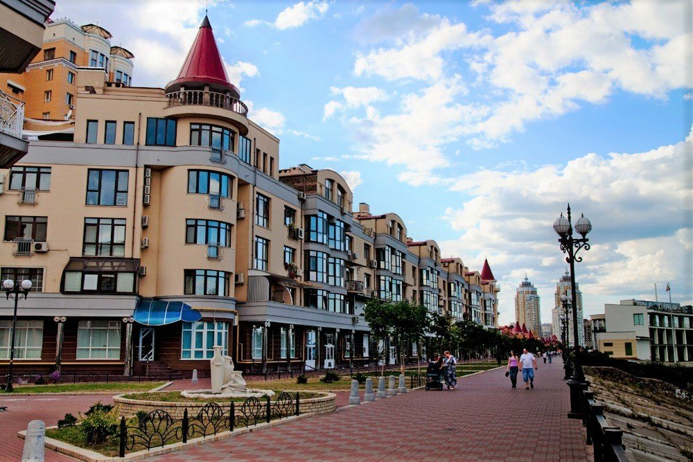 Житловий комплекс Оазис, забудовник Столиця