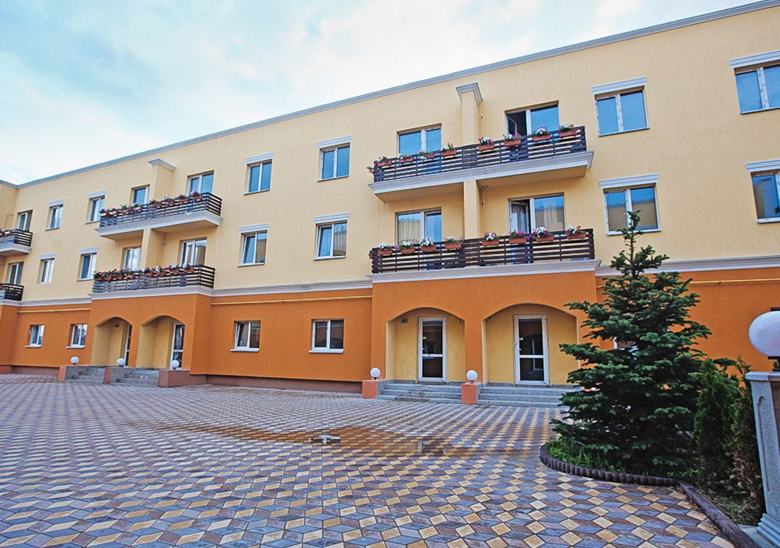 Житловий комплекс Петровський дворик, забудовник DML