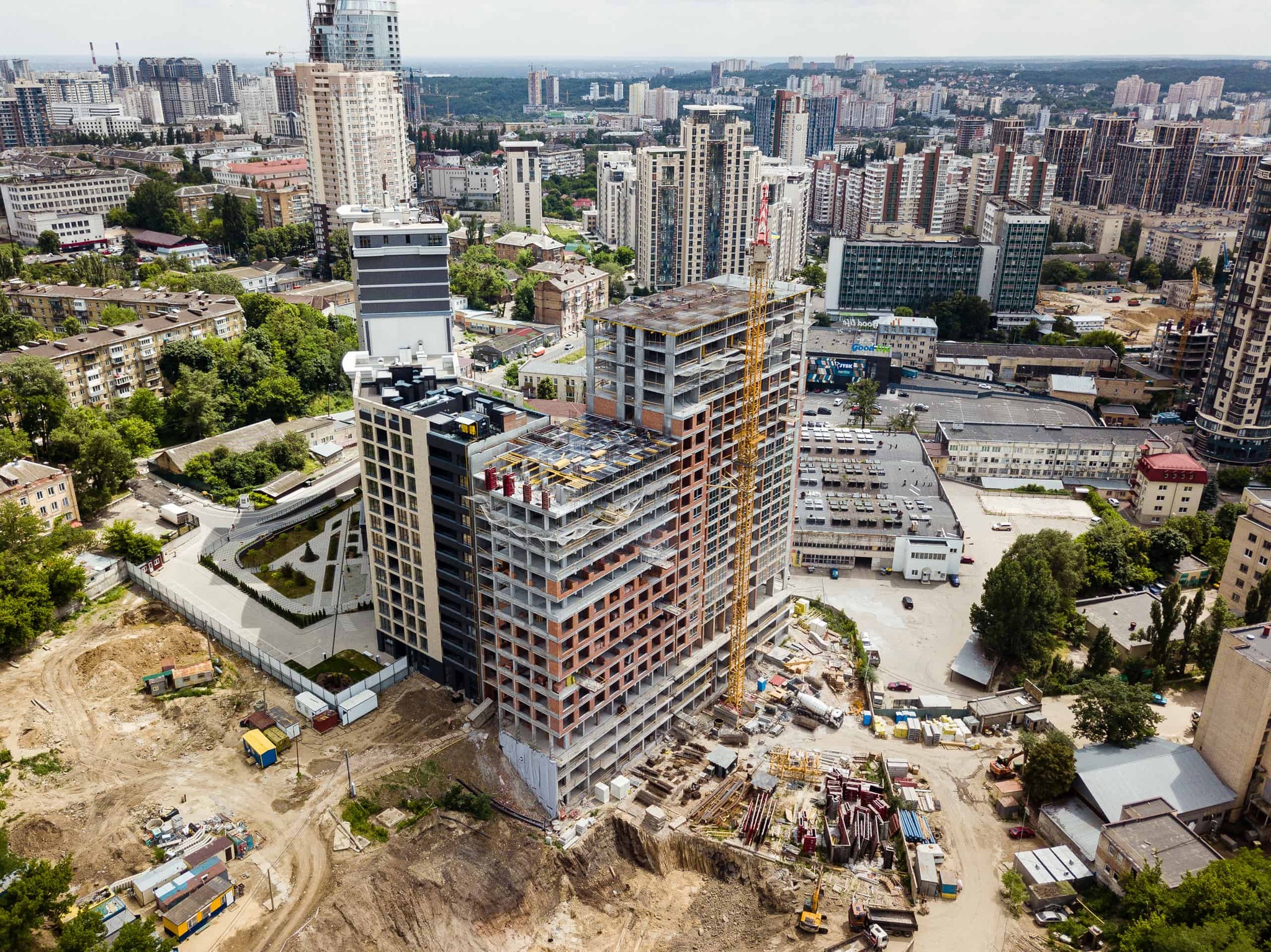Хід будівництва ЖК Greenville на Печерську, трав, 2021 рік