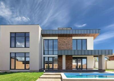 Коттедж 353 м² в КГ 4 Houses от застройщика, с. Новоалександровка